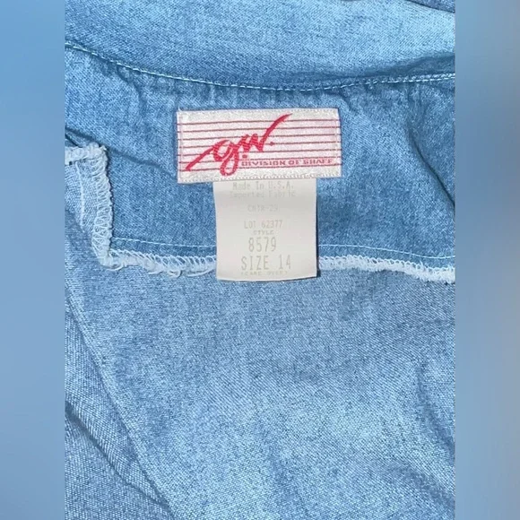 1980s Vintage White Embroidered Blue Denim Button Front Coverup Jacket w/Pockets - Picture 5 of 5